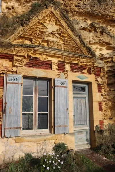 Maisons-troglodytiques-de-la-route-de-la-corniche_517698