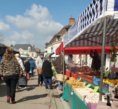 Marche-de-Lorris-8211-Jeudi-8211-01-01-2024-8211-Lorris_1735123