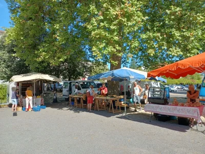 Marche-des-Producteurs-du-mardi-a-Riberac-8211-20-05-2025-8211-Riberac_2985309
