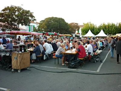Marche-gourmand-a-Uzech-Les-Oules-8211-27-06-2025-8211-Uzech_1894302