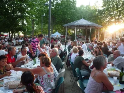Marches-gourmands-et-nocturnes-a-Villefranche-8211-06-07-2025-8211-Villefranche-de-Rouergue_2851646