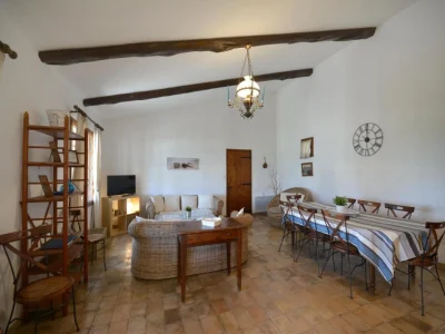 Mas-des-Capelans-1-8211-Salon-de-Provence_2451329