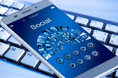 Matinees-seniors-Sequiper-pour-acceder-a-internet-8211-07-10-2025-8211-Saint-Victurnien_3107674