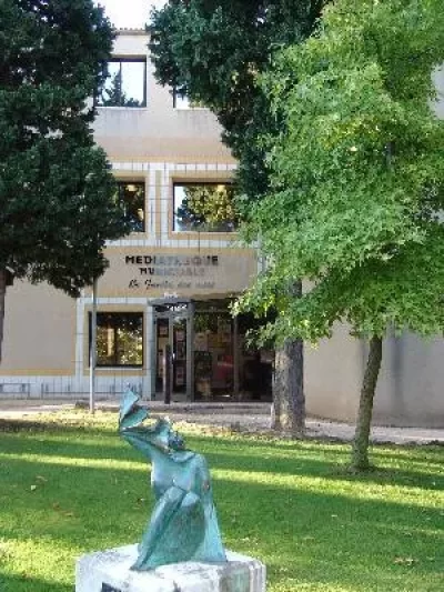 Mediatheque-8211-Le-Jardin-des-mots_663287