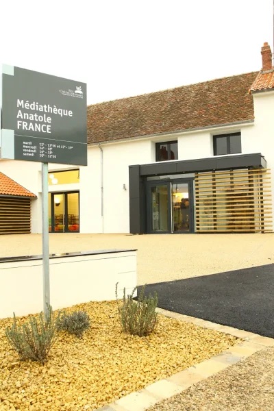 Mediatheque-Anatole-France-8211-Cenon-sur-Vienne_2808900