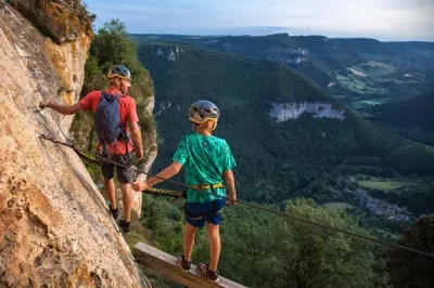 Melanie-et-Guillaume-8211-Via-Ferrata-8211-Millau_2225619-1