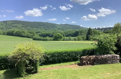 Meuble-de-tourisme-Le-Theil-vue-sur-le-lac-8211-Saint-Sulpice-Lauriere_1812954
