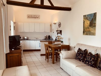 Meuble-de-tourisme-No.17-La-scellerie_101211