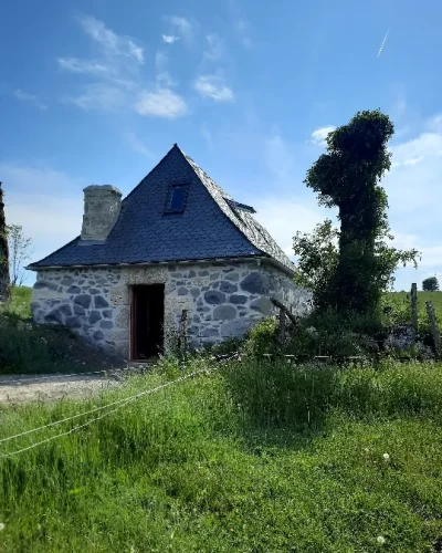 Meubles-8211-Argences-en-Aubrac_2255441