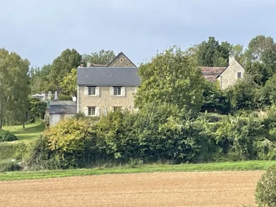 Meubles-8211-Avon-les-Roches_1563170