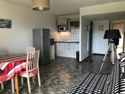 Meubles-8211-Balaruc-les-Bains_2132856