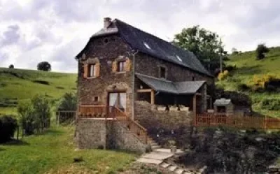 Meubles-8211-Conques-en-Rouergue_3641709