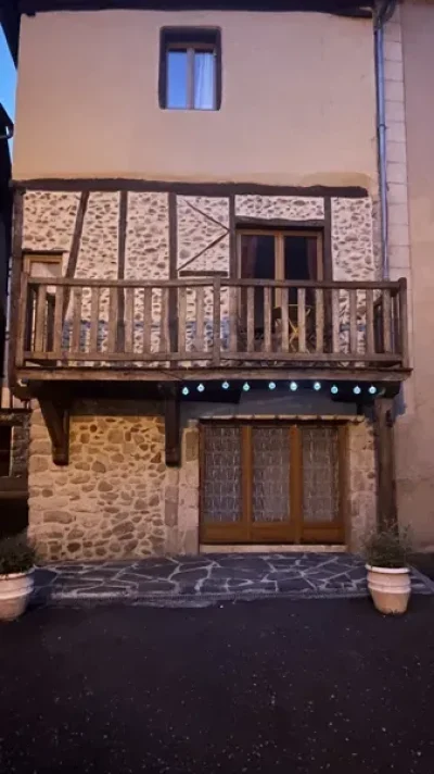 Meubles-8211-Entraygues-sur-Truyere_2466403