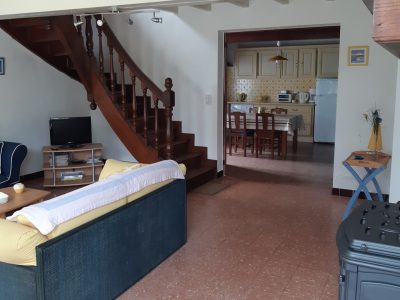 Meubles-8211-La-Bastide-Clairence_102716