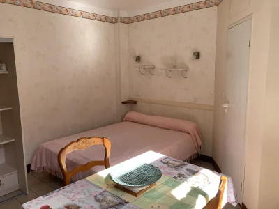 Meubles-8211-La-Roche-Posay_2175718