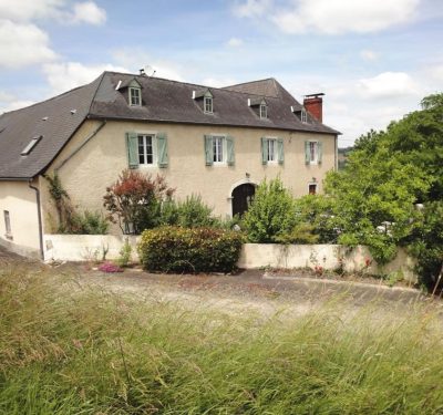 Meubles-8211-Monein_93068