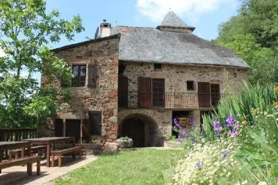 Meubles-8211-Najac_2263667