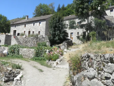 Meubles-8211-Pont-de-Montvert-8211-Sud-Mont-Lozere_3496814