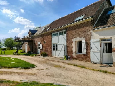 Meubles-8211-Prunay-Cassereau_1024207