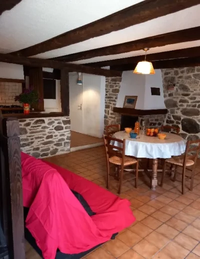 Meubles-8211-Saint-Chely-d039Aubrac_2247202