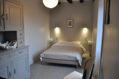 Meubles-8211-Saint-Laurent-sur-Gorre_99868