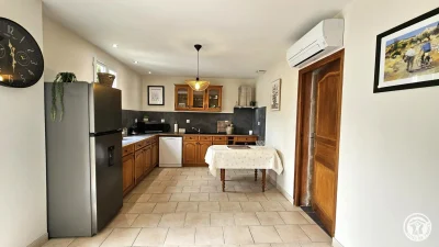 Meubles-8211-Saint-Pantaleon-de-Larche_3708448