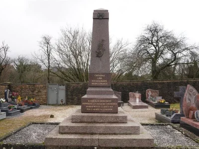 Monument-aux-morts-8211-Chenieres_3895300