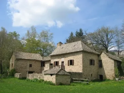 Moulins-de-Roupeyrac-8211-Maison-d039Ecrivain-Francois-Fabie-8211-Durenque_2265841