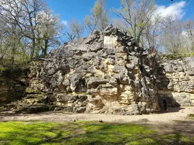 Murs-d039escalade-La-Lirette-et-la-Salamandre_1134052