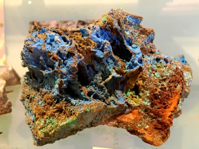Musee-de-la-mineralogie-et-de-la-petrographie_498445
