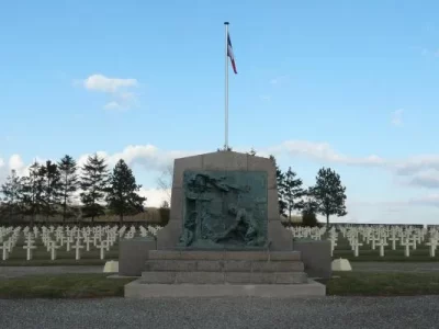 NECROPOLE-NATIONALE_306113