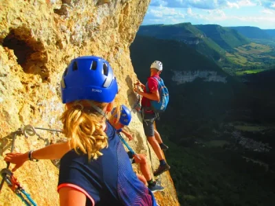Nature-et-Sensations-Via-Ferrata-Groupes-8211-Millau_2258763