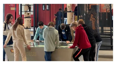 Nuit-des-Musees-quotLa-classe-l039oeuvrequot-visite-nocturne-du-musee-avec-presentations-des-oeuvres-par-des-collegiens-8211-17-05-2025-8211-Vieux_2398435