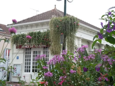 Office-de-Tourisme-Landes-Chalosse-8211-Bureau-d039information-touristique-d039Hagetmau-8211-Hagetmau_2485787