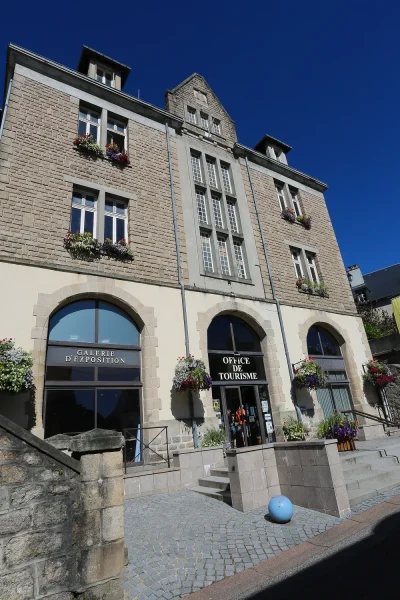 Office-de-Tourisme-Ventadour-Egletons-Monedieres-8211-Egletons_2615444