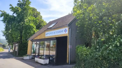Office-de-Tourisme-du-Grand-Figeac-Vallees-du-Lot-et-du-Cele-8211-Bureau-d039information-de-Capdenac-Gare-8211-Capdenac-Gare_3066268