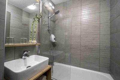 Ostal-Pau-Universite-8211-Sure-Hotel-Collection-by-Best-Western_70298