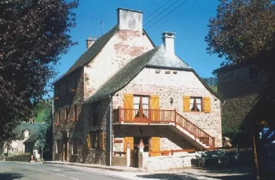 Oustal-1886-8211-Nauviale_2227782