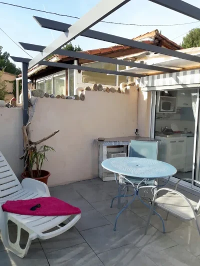 Oustau-d039Istryo-8211-Istres_2523537