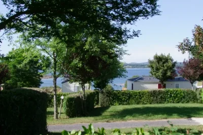 PARC-DU-CHAROUZECH-8211-Lac-de-Pareloup-8211-Salles-Curan_2227582