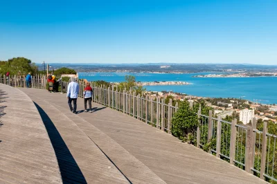 PARCOURS-URBAIN-SUR-LE-CHEMIN-DES-BARAQUETTES-A-SETE-8211-Sete_3193175