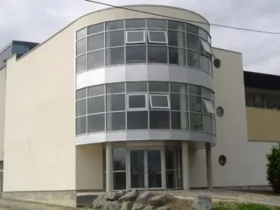 PISCINE-COMMUNAUTAIRE_307823