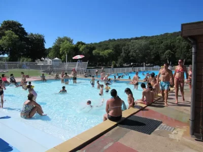 PISCINE-DE-PLEIN-AIR-DES-LACS-DE-LA-FOLIE_308504