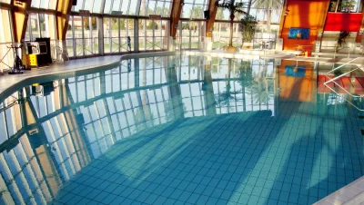 PISCINE-LES-DOMES_711679