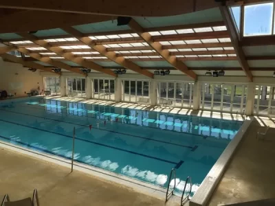 PISCINE-MUNICIPALE_704326