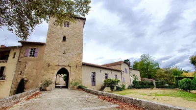 POINT-D039INFORMATION-TOURISTIQUE-BASTIDES-DE-LOMAGNE-8211-SARRANT-8211-Sarrant_2407690