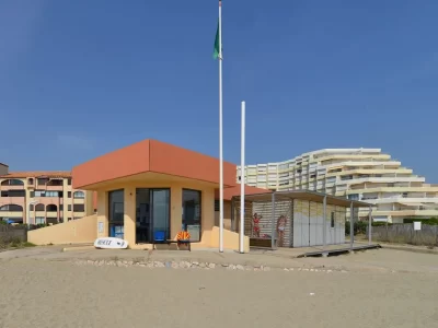 POSTE-DE-SECOURS-N°1_711568