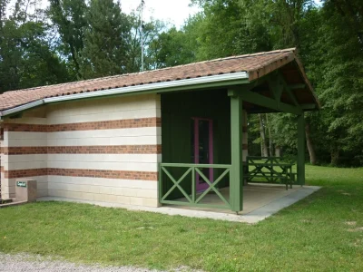 Parc-touristique-de-la-cheneraie-quotl039Eglantierquot-8211-Gabarret_1631087