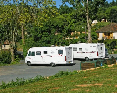 Parking-pour-camping-car-de-Belves-8211-Pays-de-Belves_3068698