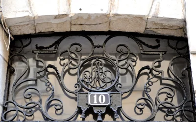 Pause-Patrimoine-l039oeil-aux-aguets-volutes-et-palmettes-8211-04-12-2025-8211-Bayonne_3166242
